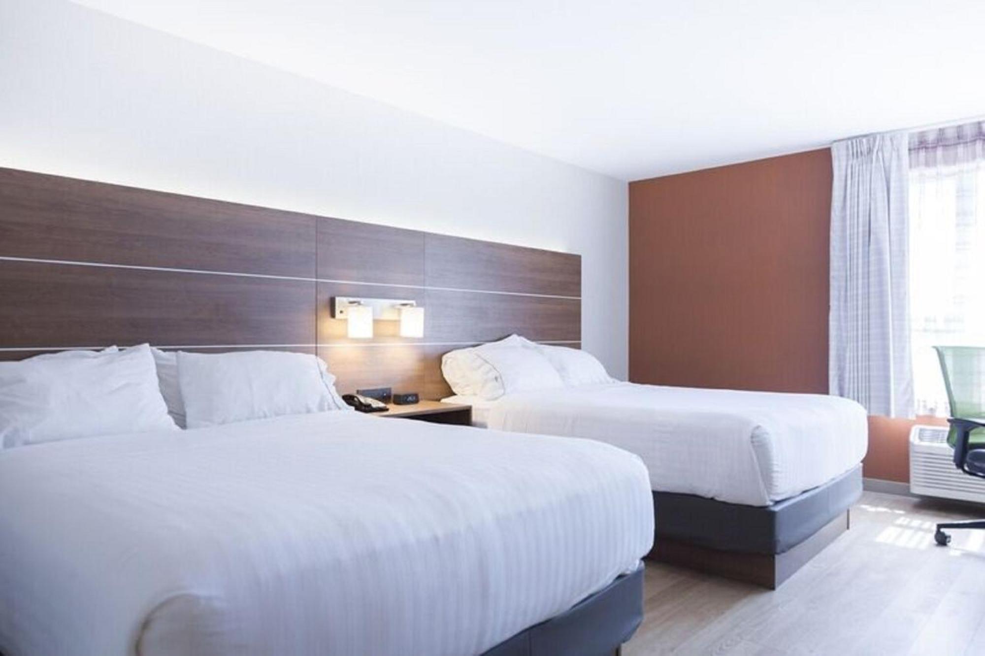 Holiday Inn Express Hotel & Suites Charlottetown By Ihg Bagian luar foto