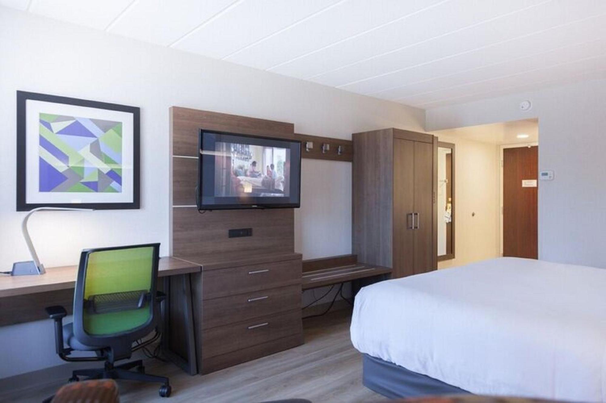 Holiday Inn Express Hotel & Suites Charlottetown By Ihg Bagian luar foto