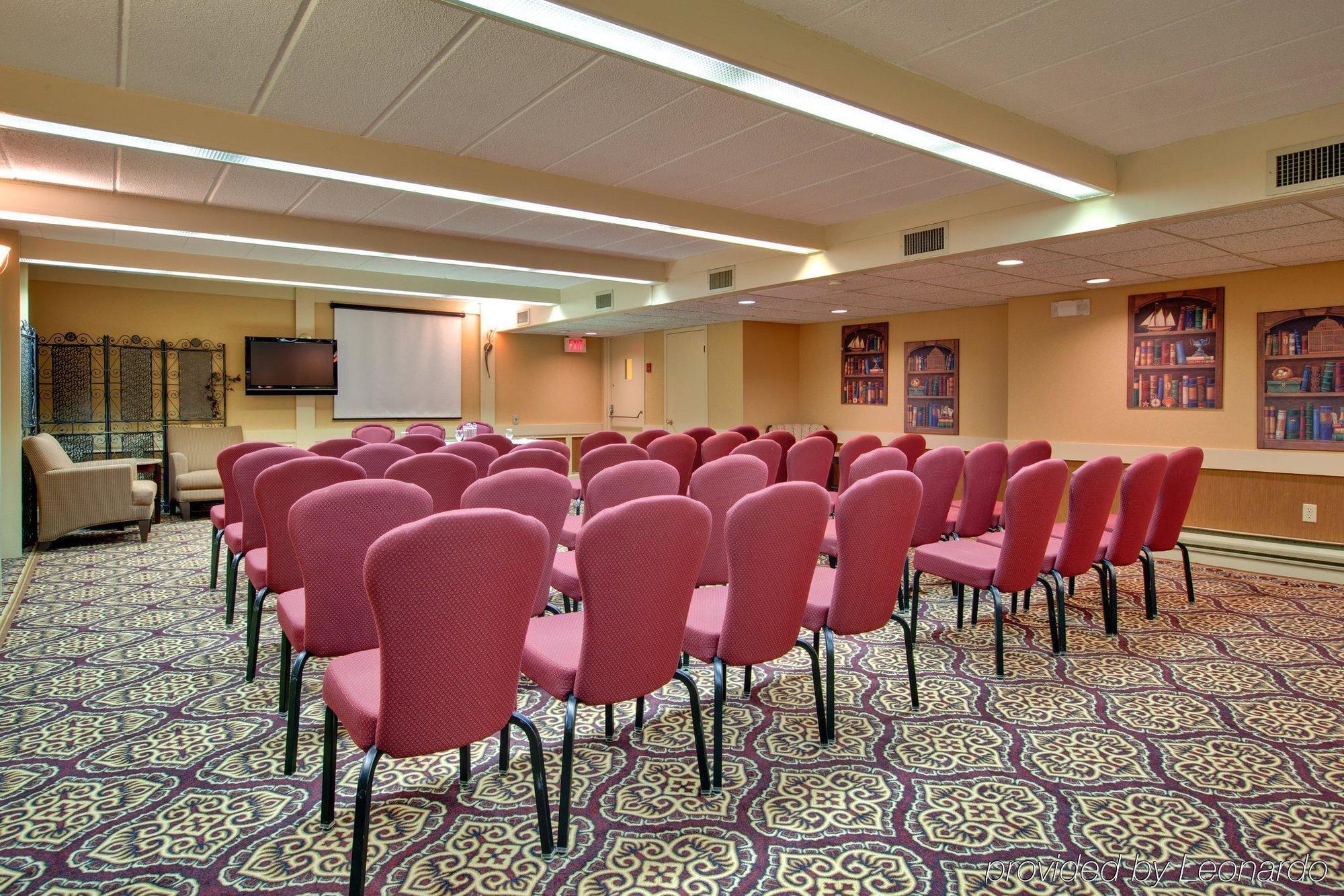 Holiday Inn Express Hotel & Suites Charlottetown By Ihg Bagian luar foto