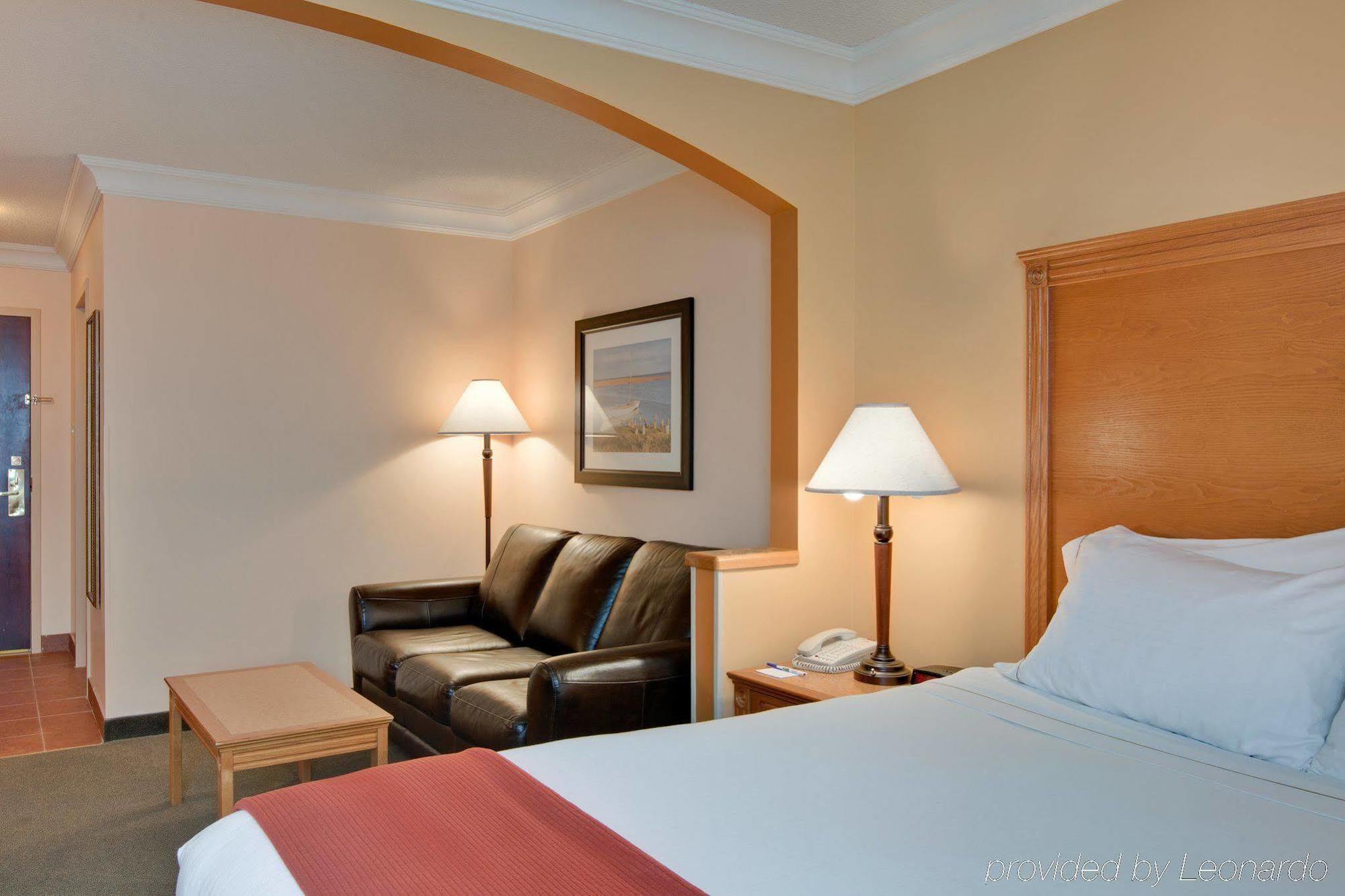 Holiday Inn Express Hotel & Suites Charlottetown By Ihg Bagian luar foto